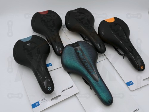 Siodełko Accent Furious w różnych kolorach