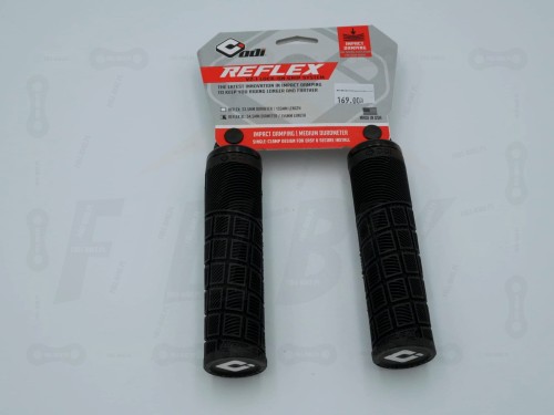 Gripy Odi Reflex V2.1 XL w kolorze czarnym widok od przodu