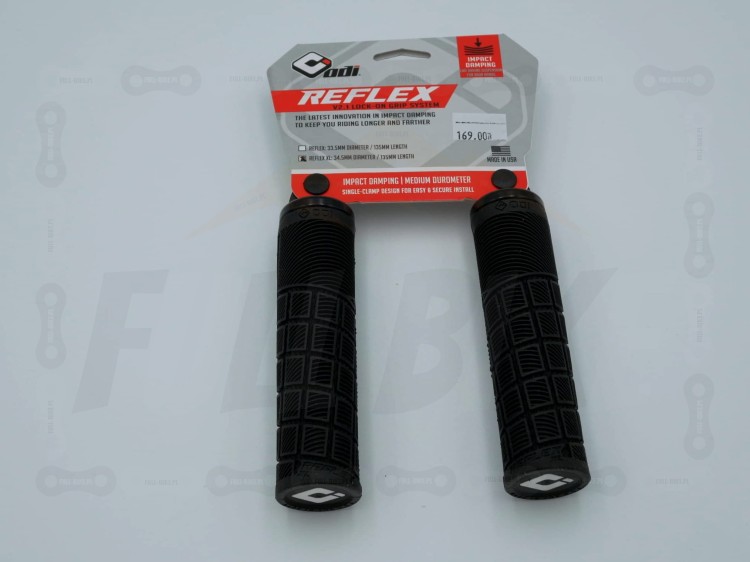 Gripy Odi Reflex V2.1 XL w kolorze czarnym widok od przodu