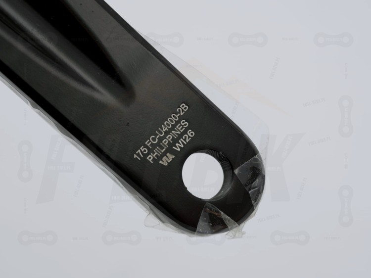 Mechanizm Korbowy Shimano Cues FC-U4000-2B zbliżenie na gwint mocujący pedał
