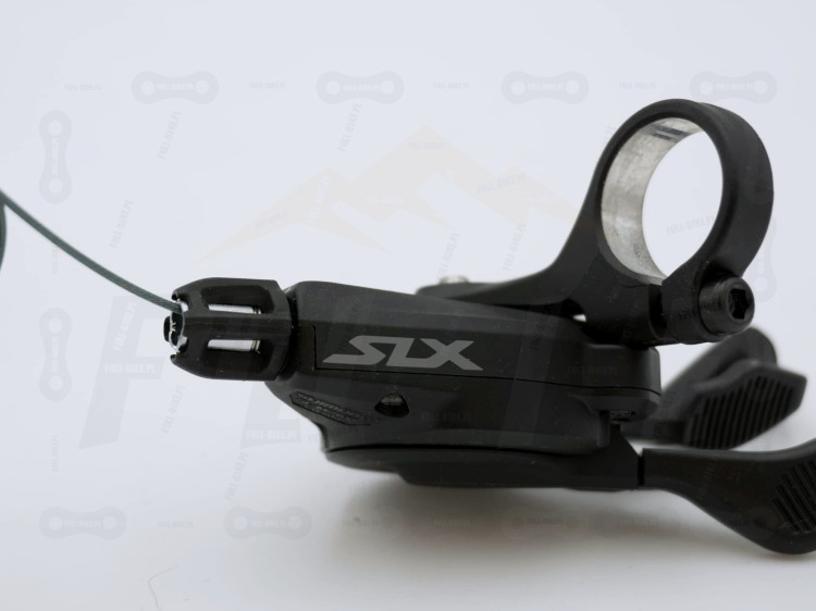 Manetka Shimano SLX 12S SL-M7100-R zbliżenie na napis SLX