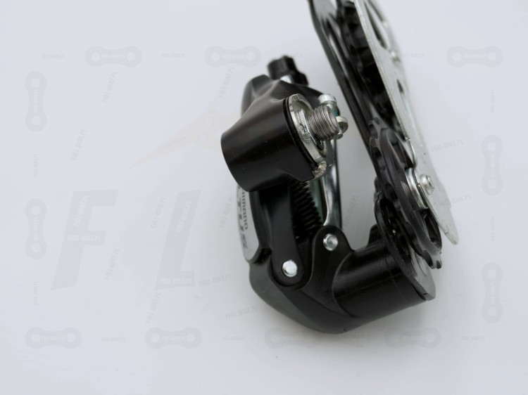 Przerzutka Shimano ALTUS RD-M310 7/8S zbliżenie na śrubę montażową