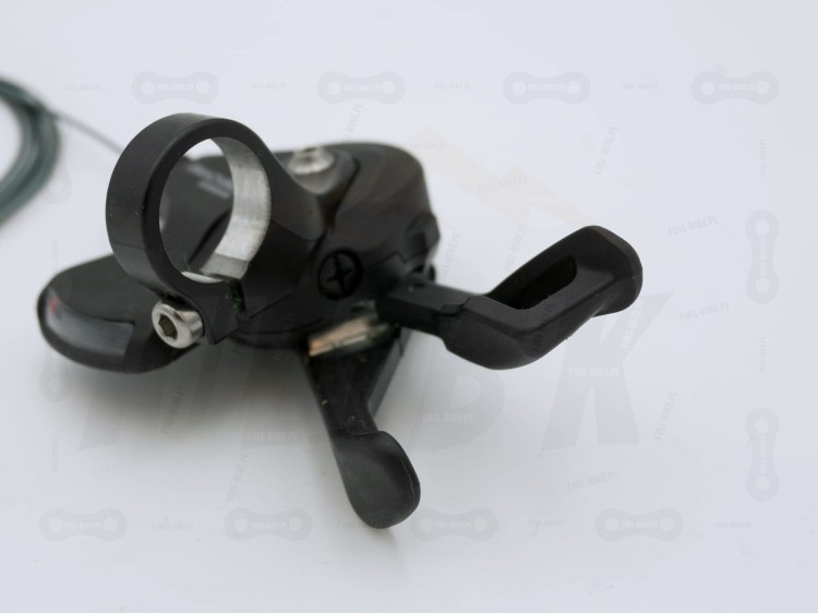 Manetka Shimano Deore SL-M5100 11S zbliżenie na przyciski