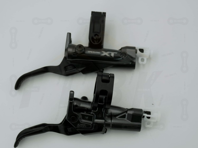 Hamulce hydrauliczne tarczowe Shimano Deore XT M8220, zbliżenie na klamki
