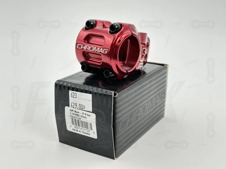 Mostek Chromag HiFI V2 31.8mm w kolorze czerwonym na tle oryginalnego opakowania.