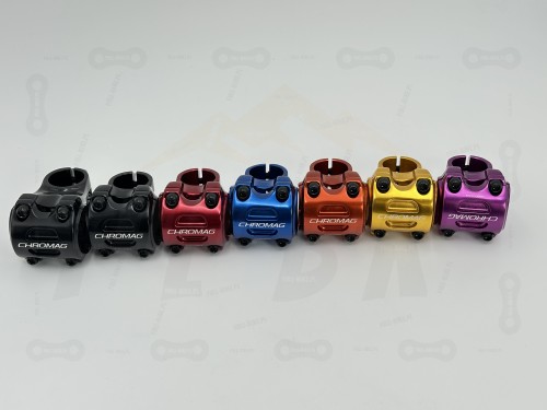 Mostek Chromag HiFI 35 o długości 35 oraz 50mm w kolorze czarnym, czerwonym, niebieskim, pomarańczowym, złotym, fioletowym. Ułożone obok siebie. widok od przodu.