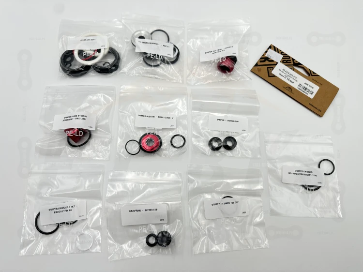 Zestaw Serwisowy Rock Shox PIKE C1-C3 (2023+) w opakowaniu