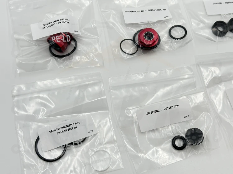 Zestaw Serwisowy Rock Shox PIKE C1-C3 (2023+) w opakowaniu