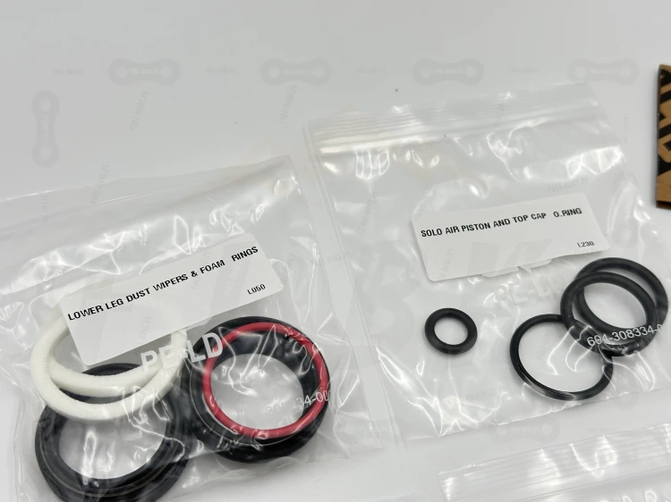 Zestaw Serwisowy Rock Shox Reba 2016/2025 w opakowaniu