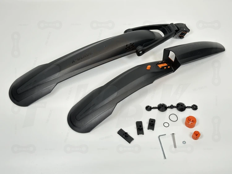 Błotnik SKS Blade Set w rozmiar 26"-27,5", komplet ze wszystkimi częściami widoczny na zdjęciu