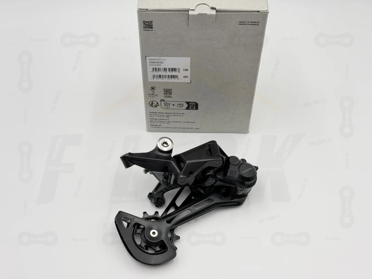 Przerzutka Shimano DEORE RD-M6200-SGS 12S główne zdjęcie produktu, widok na przerzutkę wraz z opakowaniem z etykietą informacyjna