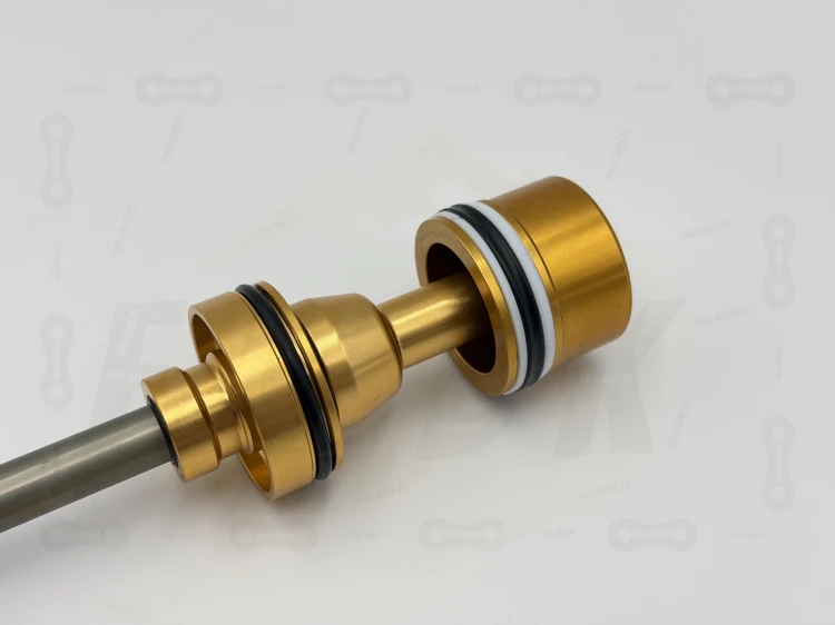 Shaft Debon Air+ Rock Shox Zeb D1+ ButterCup główne zdjęcie produktu, zbliżenie na góry element shaftu