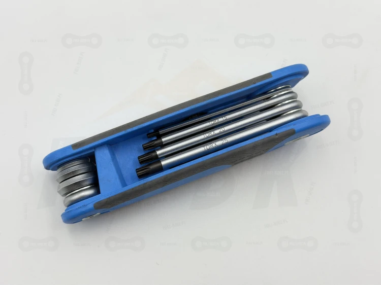 Unior Multitool na zdjęciu widać wszystkie klucze torx