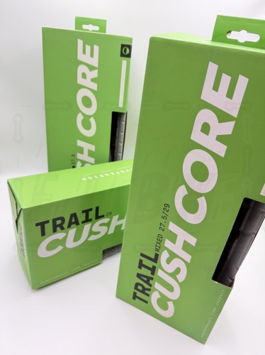 Wkładki Cush Core Trail Set na zdjęciu widoczne wszystkie rozmiary wkładek w rozmiarze 27,5 mix mullet 27,5/29 oraz 29, główne zdjęcie wszyskich wariantów tego produktu.